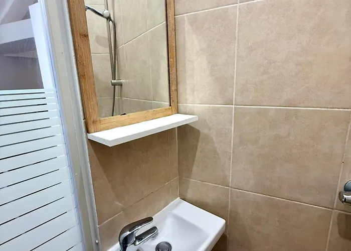 Le Marais Sainte Foy Apartment *